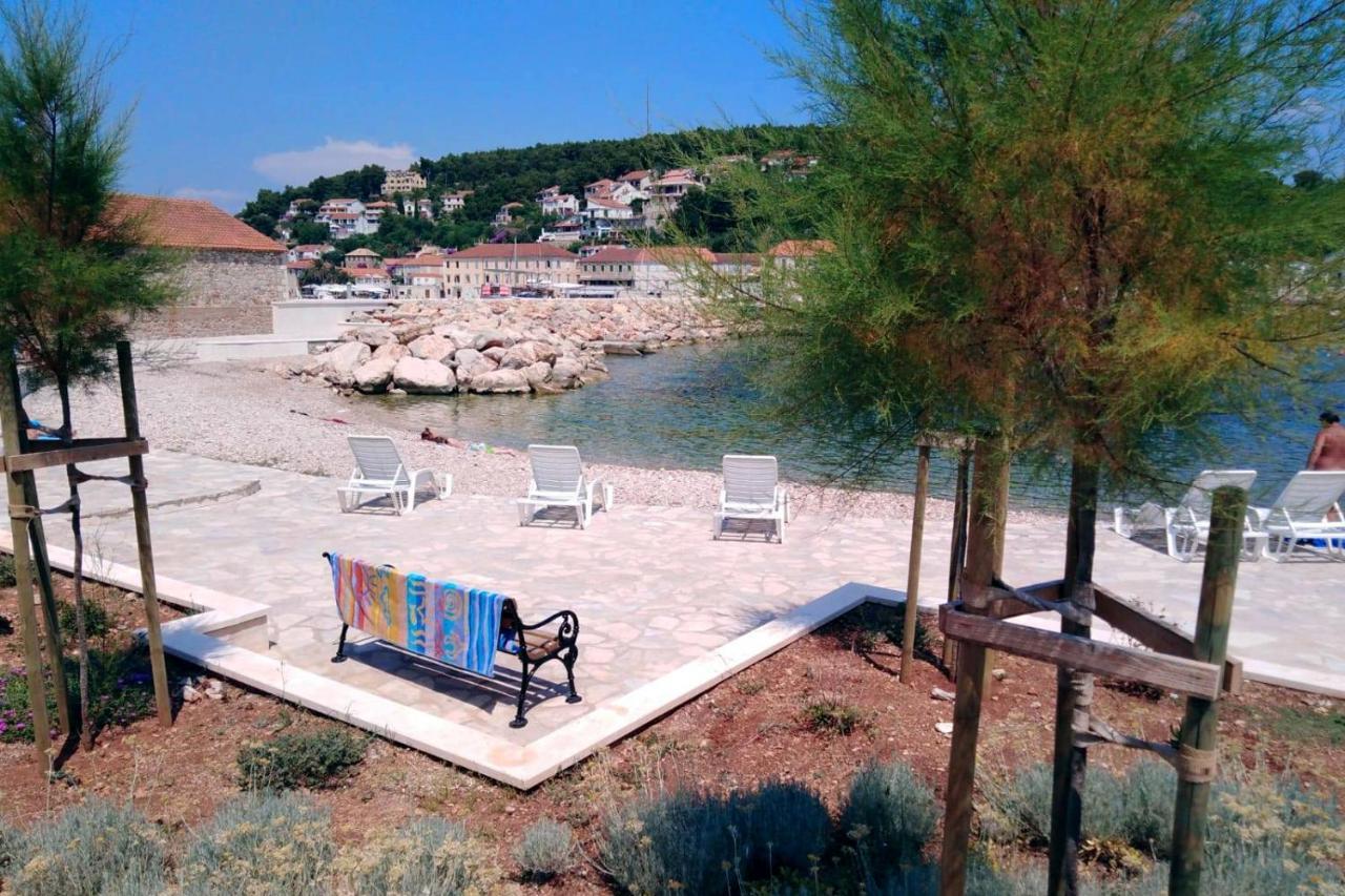 Apartments With A Parking Space Jelsa, Hvar - 8746 Jelsa  Luaran gambar